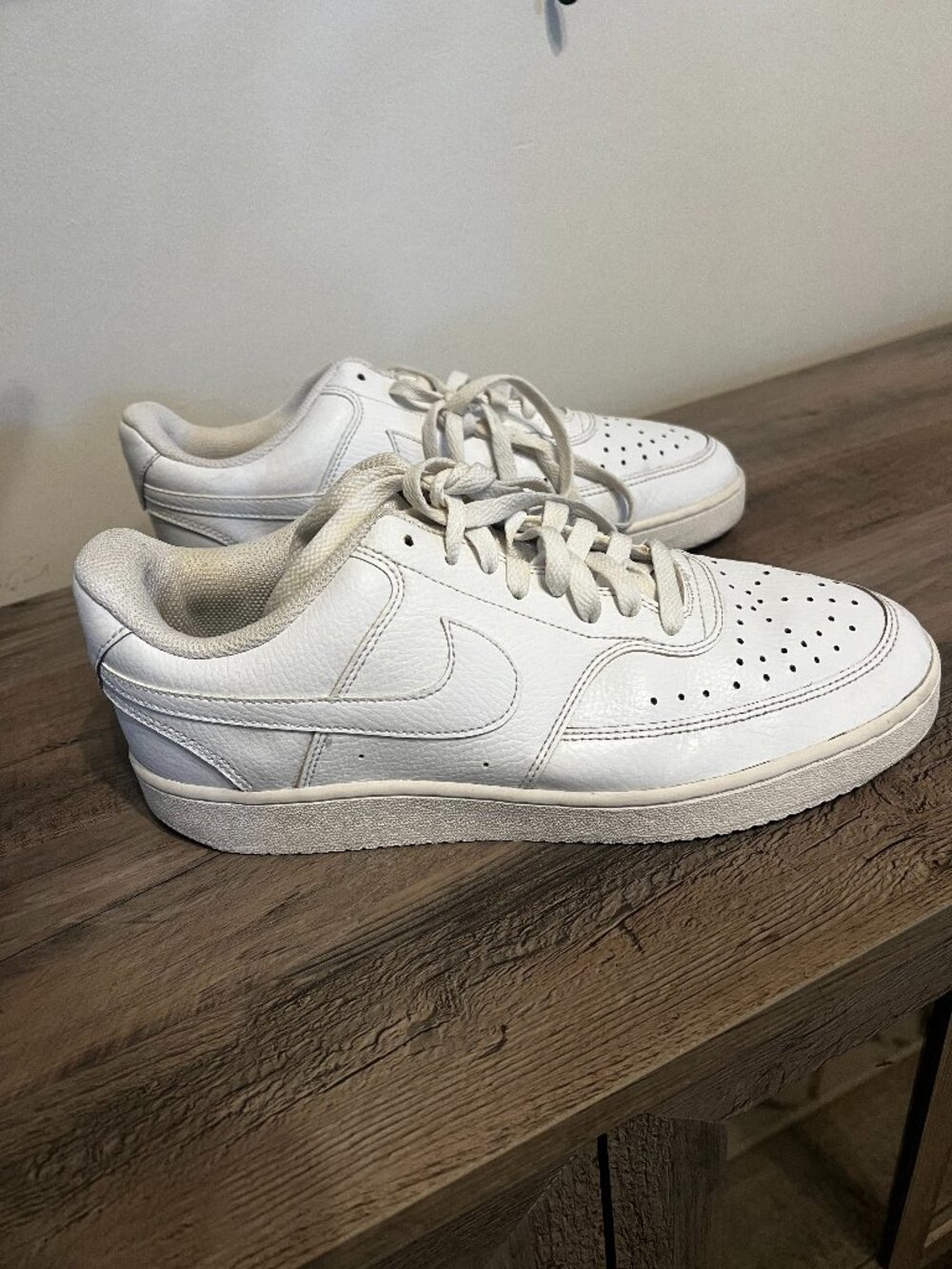 NIKE WOMEN'S COURT VISION LOW SIZE 11